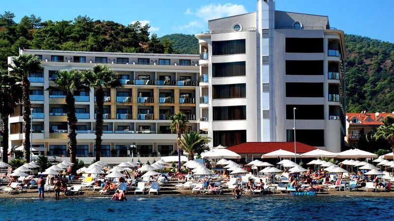 GOLDEN ROCK HOTEL