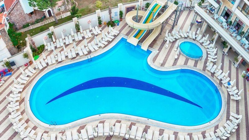 GOLDEN ROCK HOTEL