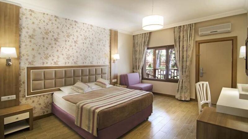 KUŞTUR CLUB HOLİDAY VİLLAGE