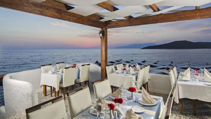 KUŞTUR CLUB HOLİDAY VİLLAGE