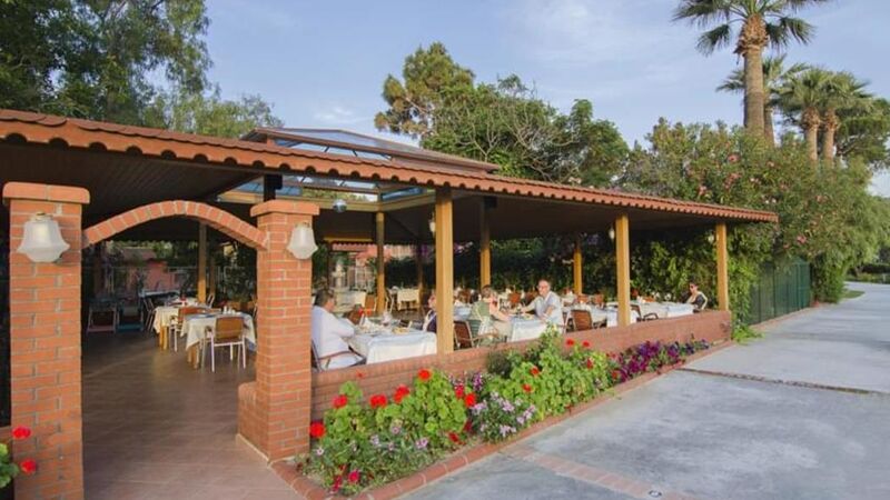 KUŞTUR CLUB HOLİDAY VİLLAGE